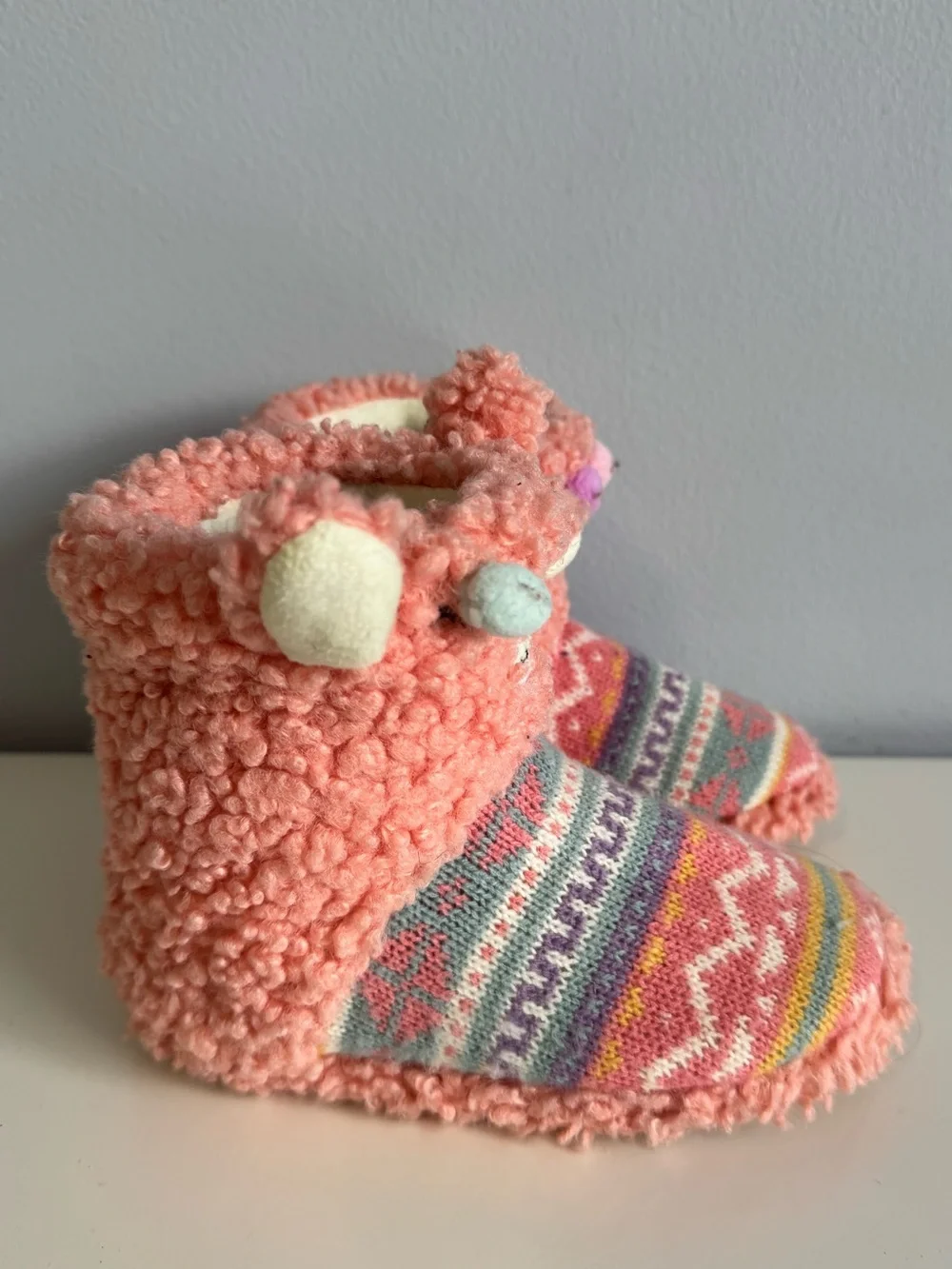 Totes Girls 9/10Pink Llama Faux Fur Slipper Boots